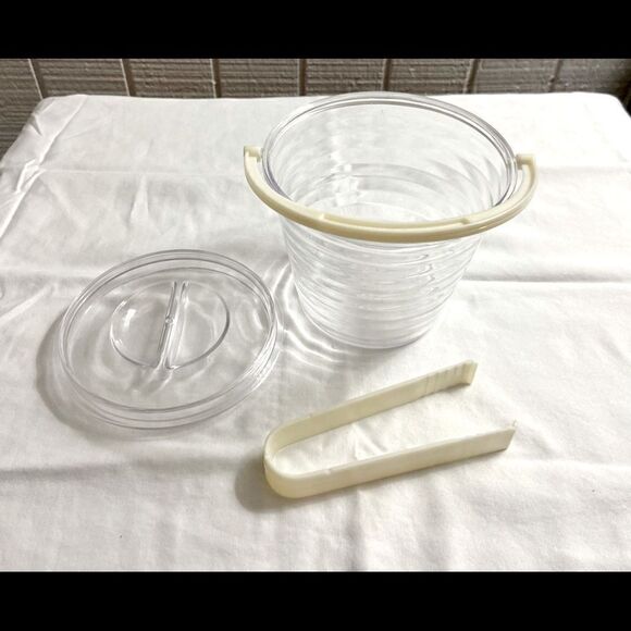 Vintage MCM Plastic Ribbed Ice Bucket w Cream Handle and Tongs EVC. - Picture 1 of 11